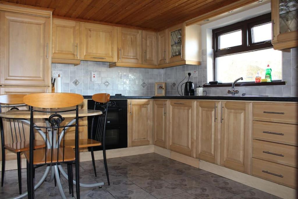 4 Bedroom Traditional Irish Farm House Killybegs Donegal Town Exterior photo